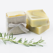 savon shampoing artisanal, saponifié à froid et aux ingrédients naturels et bio